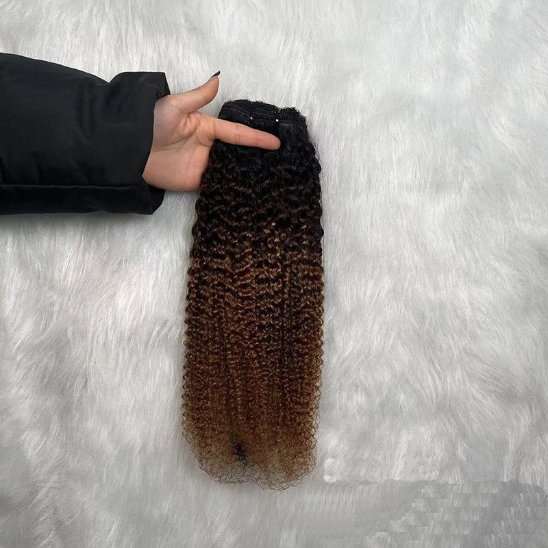 Extensions à Clips Afro Kinky Curly – Couleur T1B/4/27 – 100% Cheveux Humains Naturels